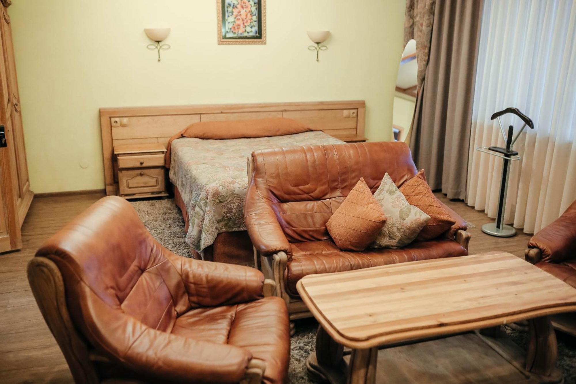 Тау-House Hotell Kok-Shoky Exteriör bild