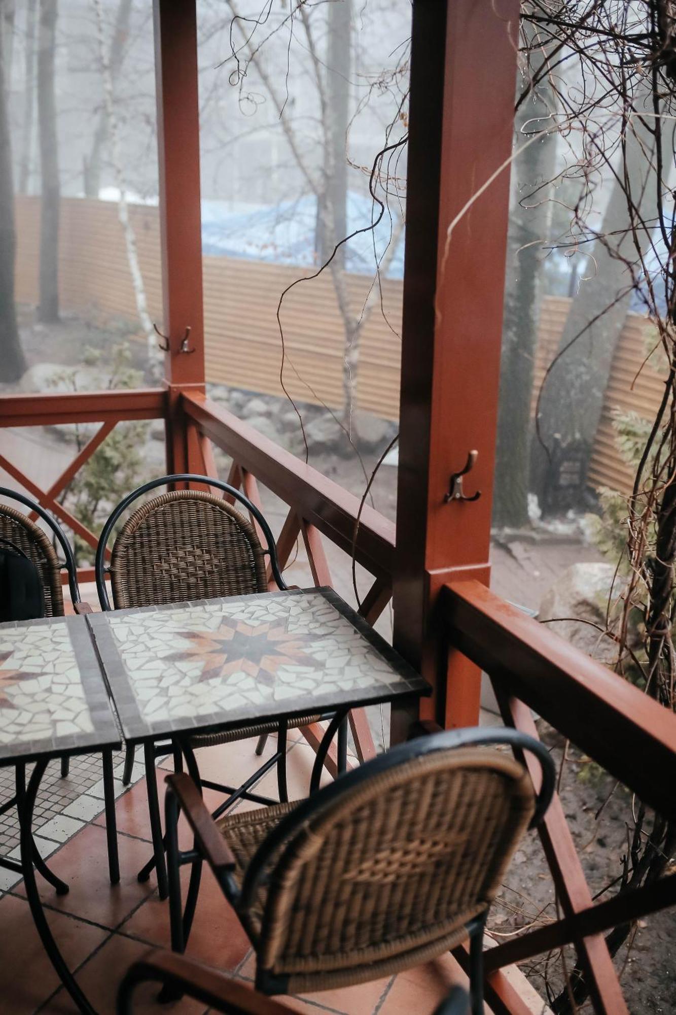 Тау-House Hotell Kok-Shoky Exteriör bild