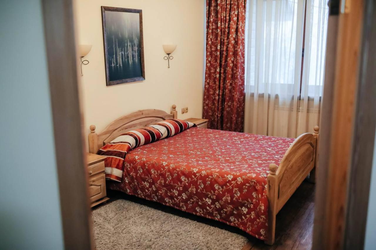 Тау-House Hotell Kok-Shoky Exteriör bild